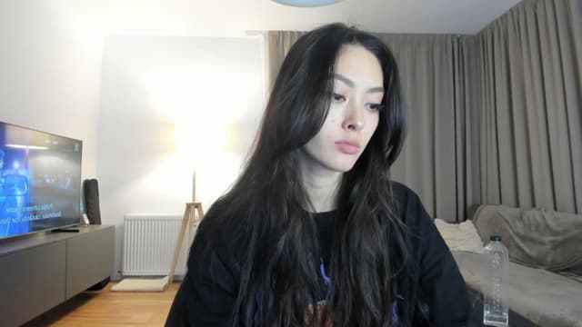 Gallery image thumbnail from Vikki's myfreecams stream on, 06/01/2025, 23:46 image 3 of 20