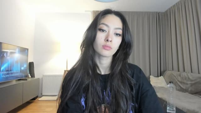 Gallery image thumbnail from Vikki's myfreecams stream on, 06/01/2025, 23:46 image 2 of 20