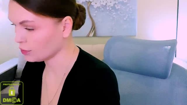 Gallery image thumbnail from Vivia's myfreecams stream on, 01/27/2026, 12:45 image 6 of 20