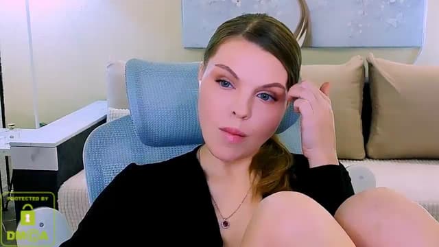 Gallery image thumbnail from Vivia's myfreecams stream on, 01/27/2026, 16:10 image 7 of 20