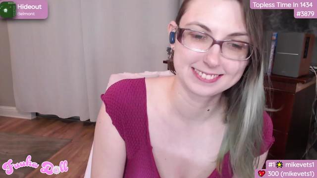 Gallery image thumbnail from XFuukaX's myfreecams stream on, 01/29/2024, 09:35 image 7 of 20