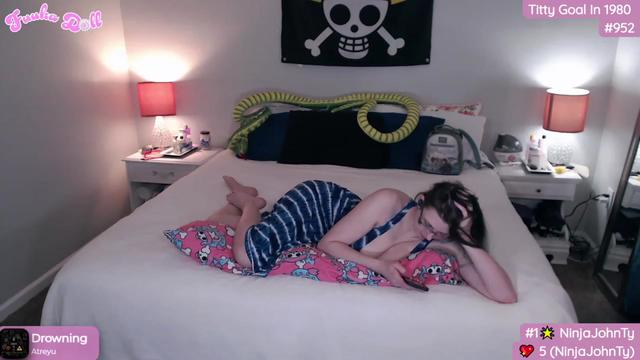 Gallery image thumbnail from XFuukaX's myfreecams stream on, 02/10/2024, 04:08 image 9 of 20