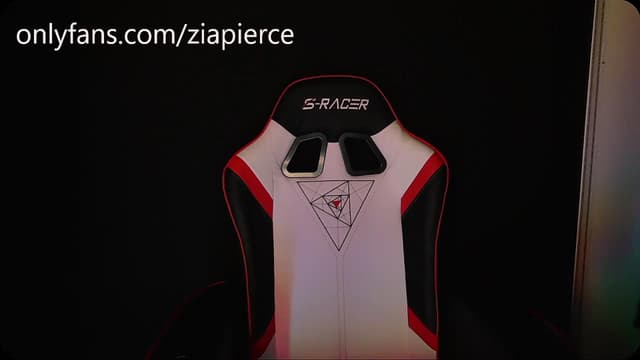 Gallery image thumbnail from Zia_P's myfreecams stream on, 07/06/2023, 05:30 image 7 of 20