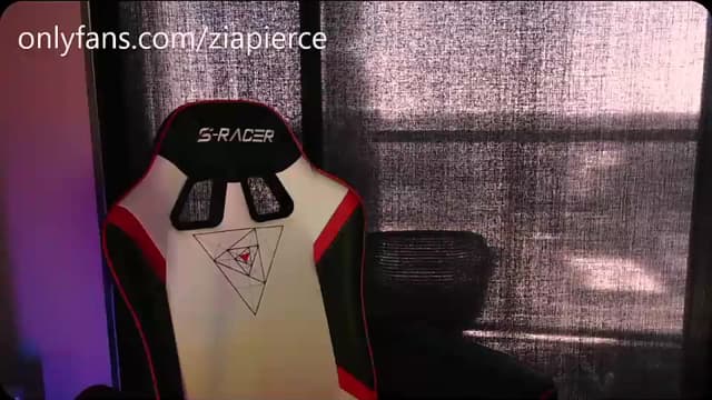 Gallery image thumbnail from Zia_P's myfreecams stream on, 07/10/2023, 20:31 image 16 of 20