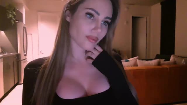 Gallery image thumbnail from Zia_P's myfreecams stream on, 12/05/2023, 02:15 image 1 of 20