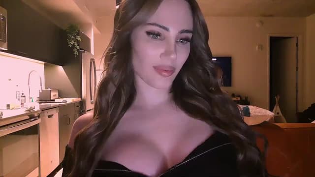 Gallery image thumbnail from Zia_P's myfreecams stream on, 01/04/2024, 02:34 image 15 of 20