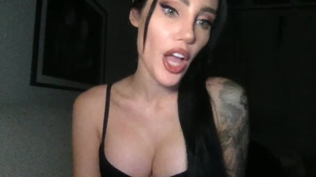 Gallery image thumbnail from Zia_P's myfreecams stream on, 05/08/2024, 01:37 image 18 of 20