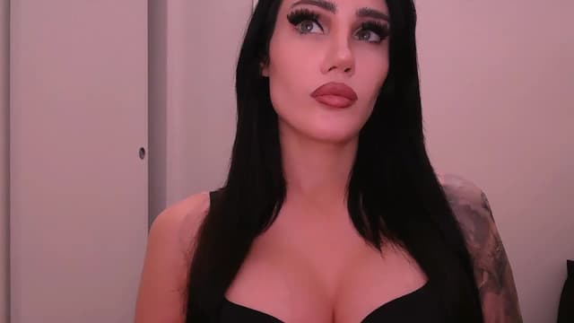 Gallery image thumbnail from Zia_P's myfreecams stream on, 07/04/2024, 03:53 image 19 of 20