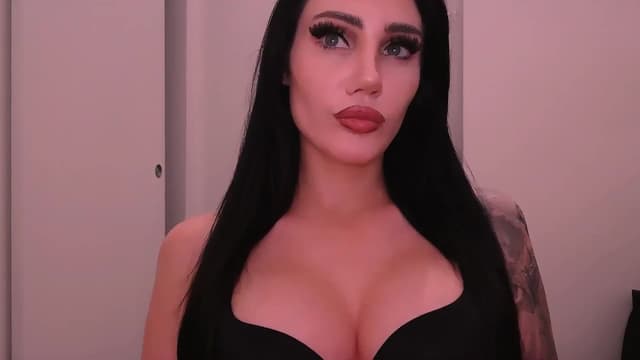 Gallery image thumbnail from Zia_P's myfreecams stream on, 07/04/2024, 03:53 image 15 of 20