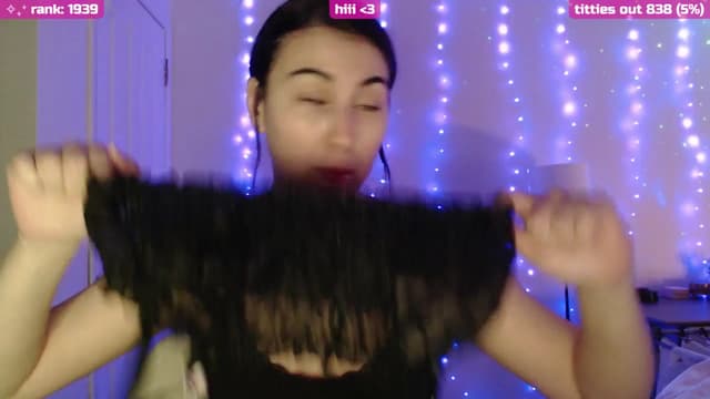 Gallery image thumbnail from Zobot's myfreecams stream on, 03/17/2026, 04:59 image 6 of 20