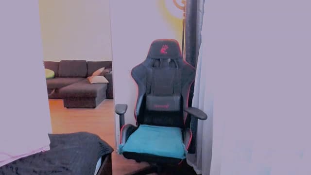 Gallery image thumbnail from al_ma's myfreecams stream on, 05/11/2023, 04:52 image 11 of 20