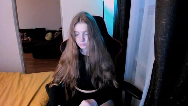 Gallery image thumbnail from al_ma's myfreecams stream on, 07/01/2023, 24:42 image 3 of 20