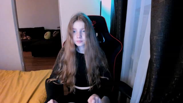 Gallery image thumbnail from al_ma's myfreecams stream on, 07/01/2023, 24:42 image 5 of 20