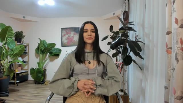 Gallery image thumbnail from aorra's myfreecams stream on, 10/09/2025, 11:56 image 13 of 20