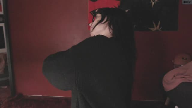 Gallery image thumbnail from aroom's myfreecams stream on, 06/03/2025, 24:03 image 1 of 20