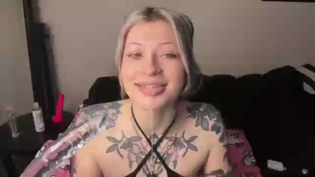 Gallery image thumbnail from bec69's myfreecams stream on, 04/09/2026, 17:40 image 12 of 20