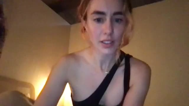 Gallery image thumbnail from clara's myfreecams stream on, 10/22/2024, 01:52 image 1 of 20