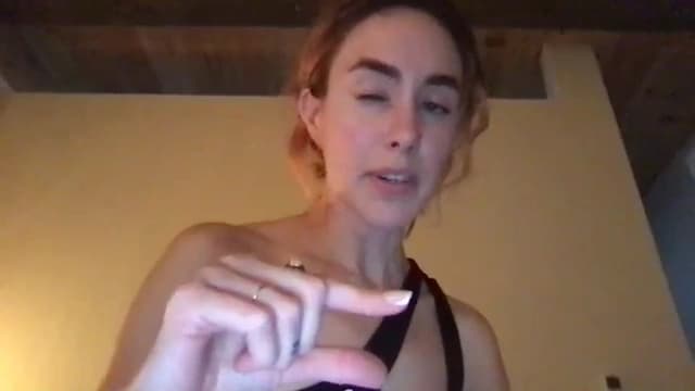 Gallery image thumbnail from clara's myfreecams stream on, 10/22/2024, 02:24 image 16 of 20