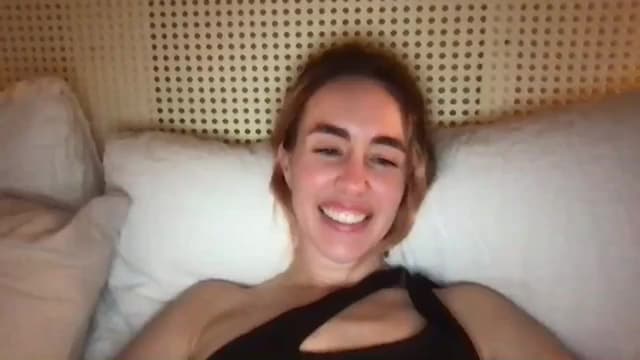 Gallery image thumbnail from clara's myfreecams stream on, 10/22/2024, 03:25 image 14 of 20