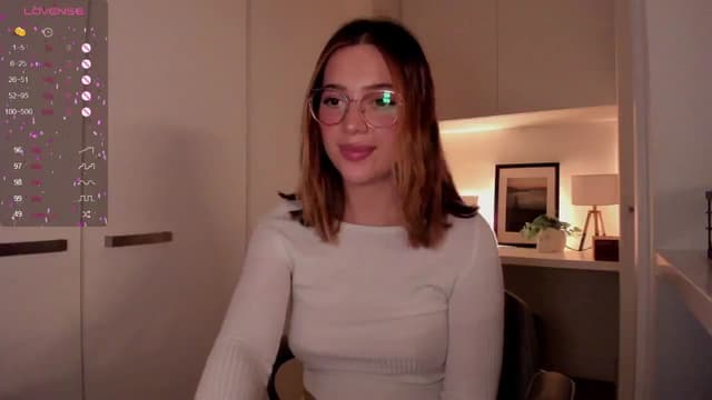 Gallery image thumbnail from cutee's myfreecams stream on, 08/26/2024, 21:36 image 9 of 20