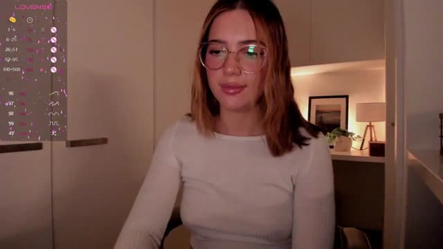 Gallery image thumbnail from cutee's myfreecams stream on, 08/26/2024, 21:36 image 20 of 20