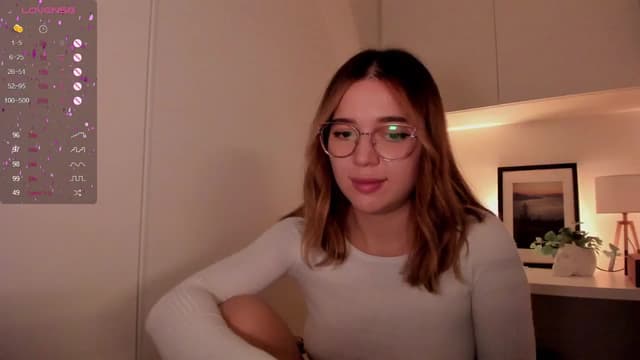 Gallery image thumbnail from cutee's myfreecams stream on, 09/05/2024, 12:24 image 11 of 20