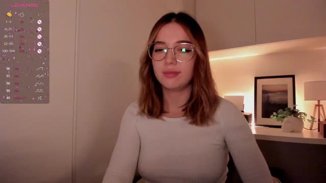 Gallery image thumbnail from cutee's myfreecams stream on, 09/05/2024, 12:24 image 3 of 20