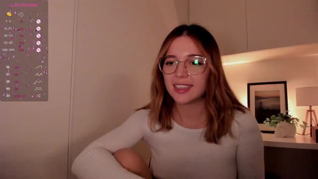 Gallery image thumbnail from cutee's myfreecams stream on, 09/05/2024, 12:24 image 12 of 20