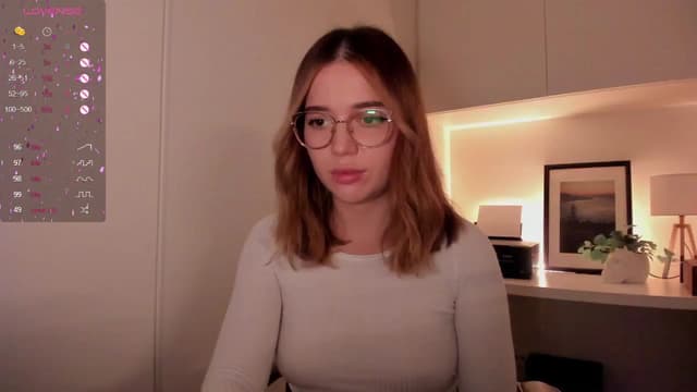 Gallery image thumbnail from cutee's myfreecams stream on, 09/05/2024, 12:24 image 5 of 20