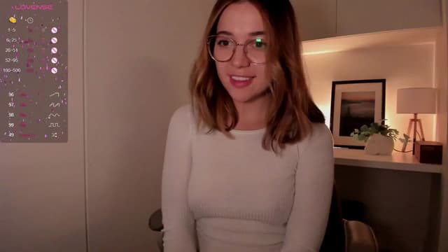 Gallery image thumbnail from cutee's myfreecams stream on, 09/05/2024, 16:20 image 2 of 20