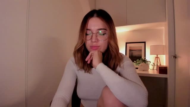 Gallery image thumbnail from cutee's myfreecams stream on, 09/05/2024, 18:30 image 11 of 20