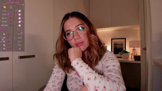 Gallery image thumbnail from cutee's myfreecams stream on, 09/09/2024, 15:52 image 9 of 20