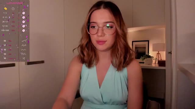 Gallery image thumbnail from cutee's myfreecams stream on, 09/09/2024, 16:46 image 14 of 20