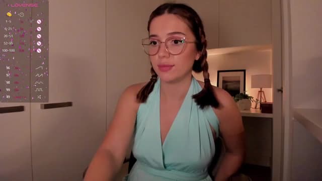 Gallery image thumbnail from cutee's myfreecams stream on, 09/09/2024, 17:22 image 13 of 20
