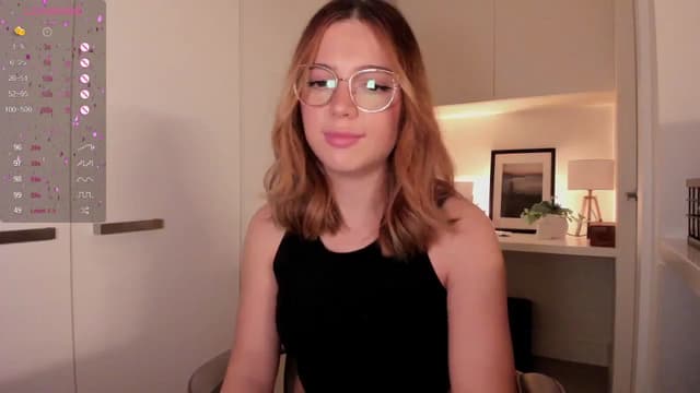 Gallery image thumbnail from cutee's myfreecams stream on, 09/11/2024, 17:12 image 8 of 20