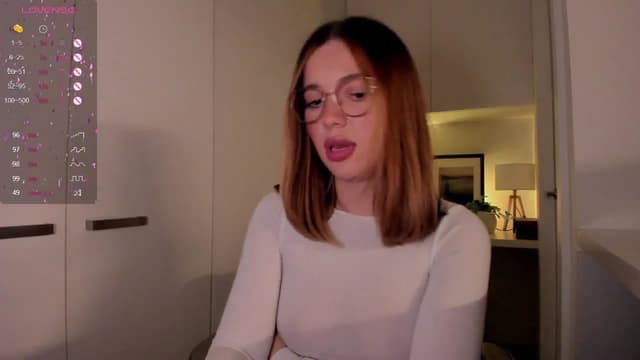 Gallery image thumbnail from cutee's myfreecams stream on, 09/13/2024, 15:41 image 17 of 20