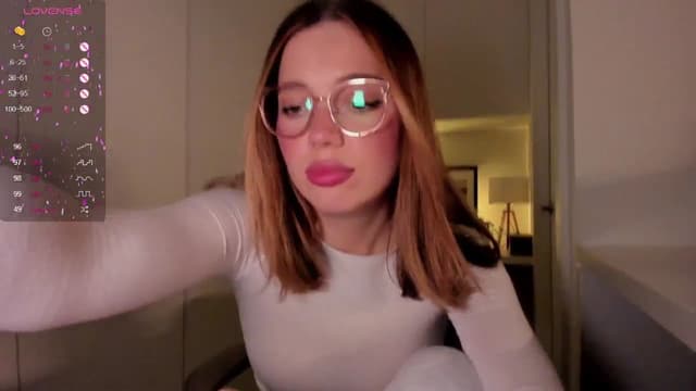 Gallery image thumbnail from cutee's myfreecams stream on, 09/13/2024, 15:41 image 4 of 20