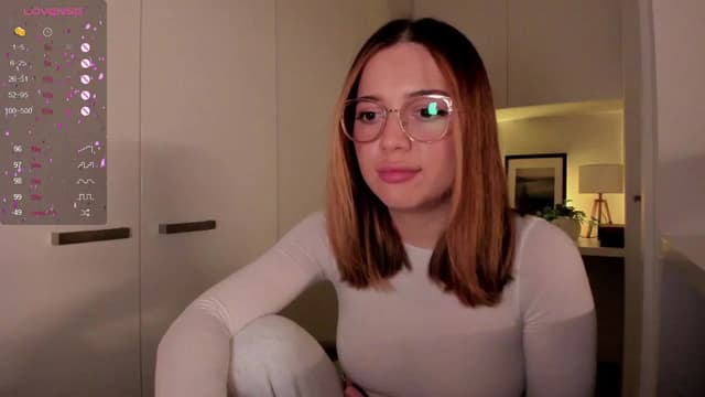 Gallery image thumbnail from cutee's myfreecams stream on, 09/16/2024, 16:58 image 1 of 20