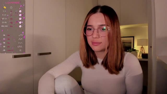 Gallery image thumbnail from cutee's myfreecams stream on, 09/16/2024, 16:58 image 4 of 20