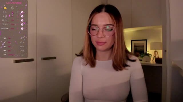 Gallery image thumbnail from cutee's myfreecams stream on, 09/16/2024, 16:58 image 10 of 20
