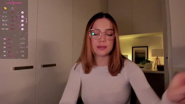 Gallery image thumbnail from cutee's myfreecams stream on, 09/16/2024, 18:26 image 5 of 20