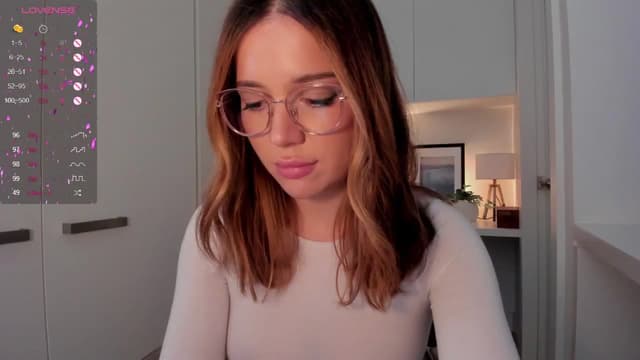 Gallery image thumbnail from cutee's myfreecams stream on, 11/04/2024, 07:03 image 3 of 20