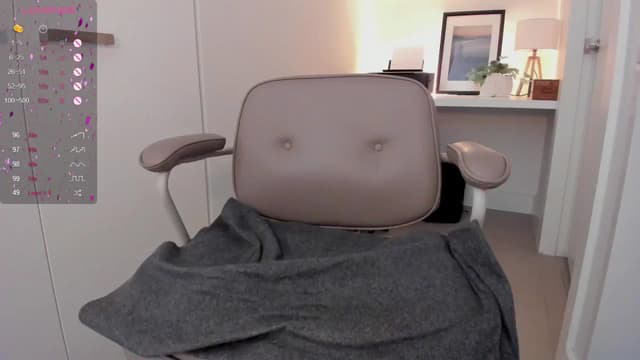 Gallery image thumbnail from cutee's myfreecams stream on, 11/04/2024, 07:03 image 1 of 20