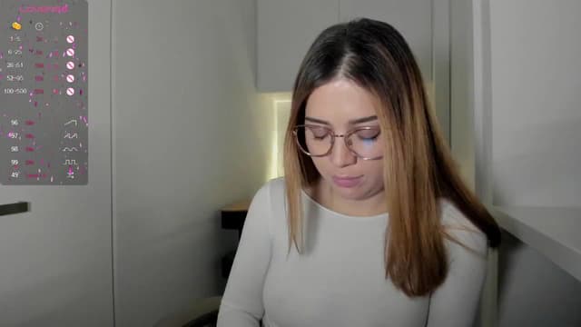 Gallery image thumbnail from cutee's myfreecams stream on, 11/12/2024, 09:43 image 11 of 20