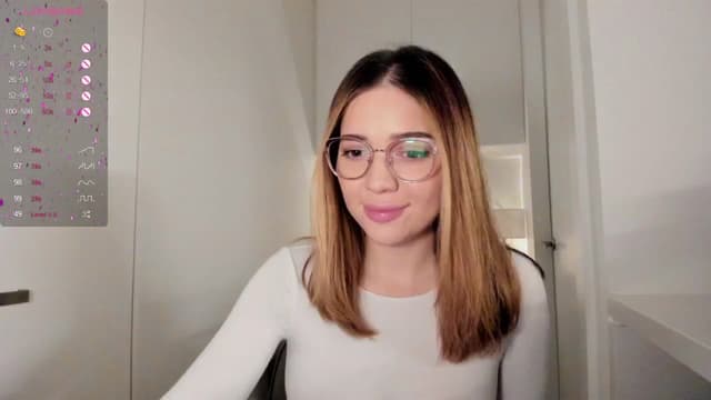 Gallery image thumbnail from cutee's myfreecams stream on, 11/12/2024, 09:43 image 1 of 20