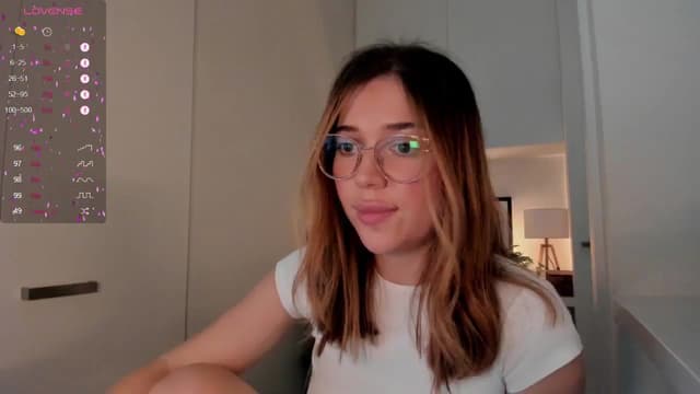 Gallery image thumbnail from cutee's myfreecams stream on, 11/26/2024, 07:14 image 2 of 20