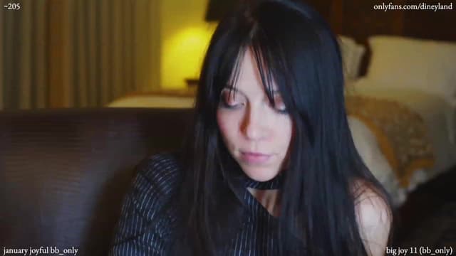 Gallery image thumbnail from diney's myfreecams stream on, 01/16/2023, 05:01 image 11 of 20