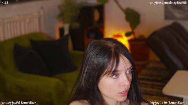 Gallery image thumbnail from diney's myfreecams stream on, 02/01/2023, 07:25 image 17 of 20