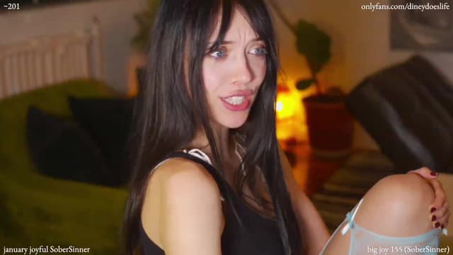 Gallery image thumbnail from diney's myfreecams stream on, 02/01/2023, 07:25 image 4 of 20