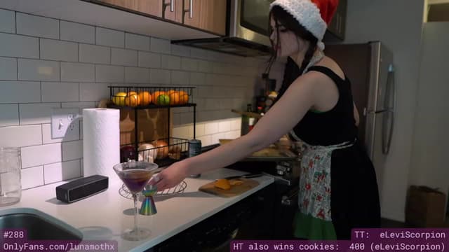 Gallery image thumbnail from eThot's myfreecams stream on, 12/23/2022, 07:59 image 6 of 20